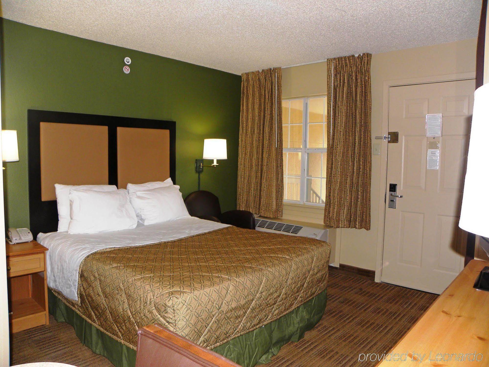 Extended Stay America Suites - Houston - Willowbrook Louetta Exterior photo