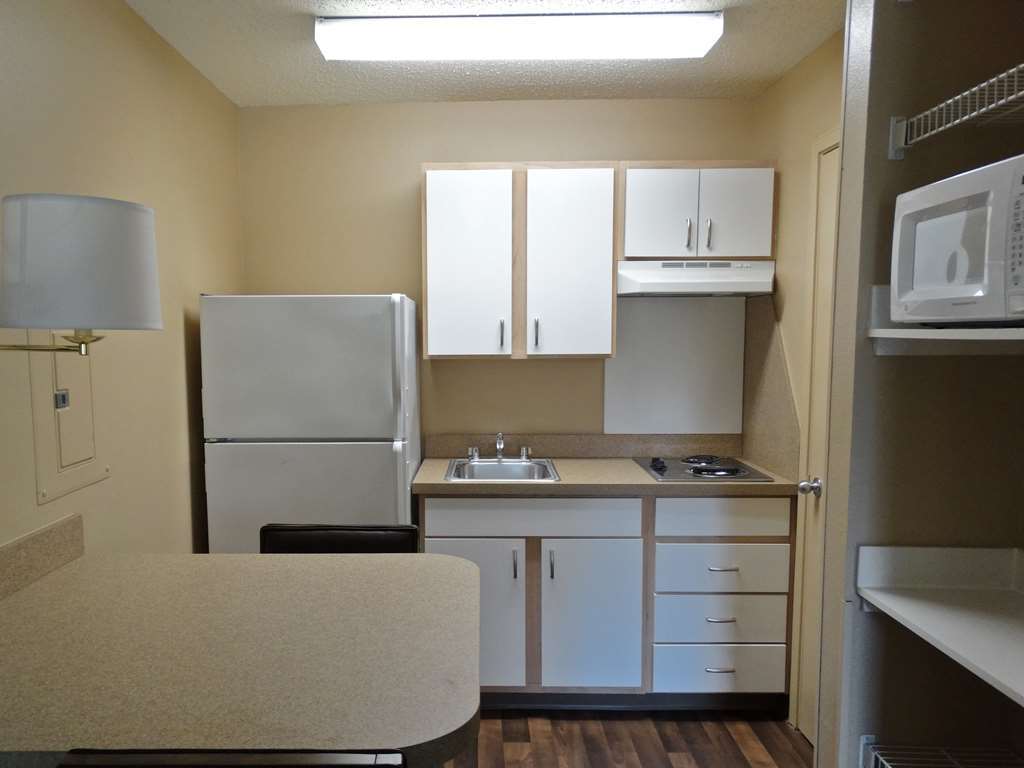 Extended Stay America Suites - Houston - Willowbrook Louetta Room photo